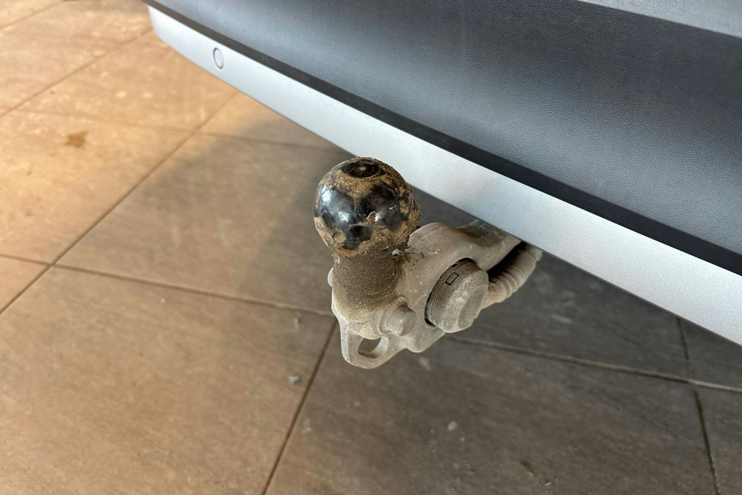 Valkoinen Volkswagen ID.5 2022 kuva 16.