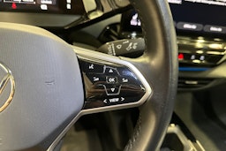 punainen Volkswagen ID.5 2022 kuva 15.