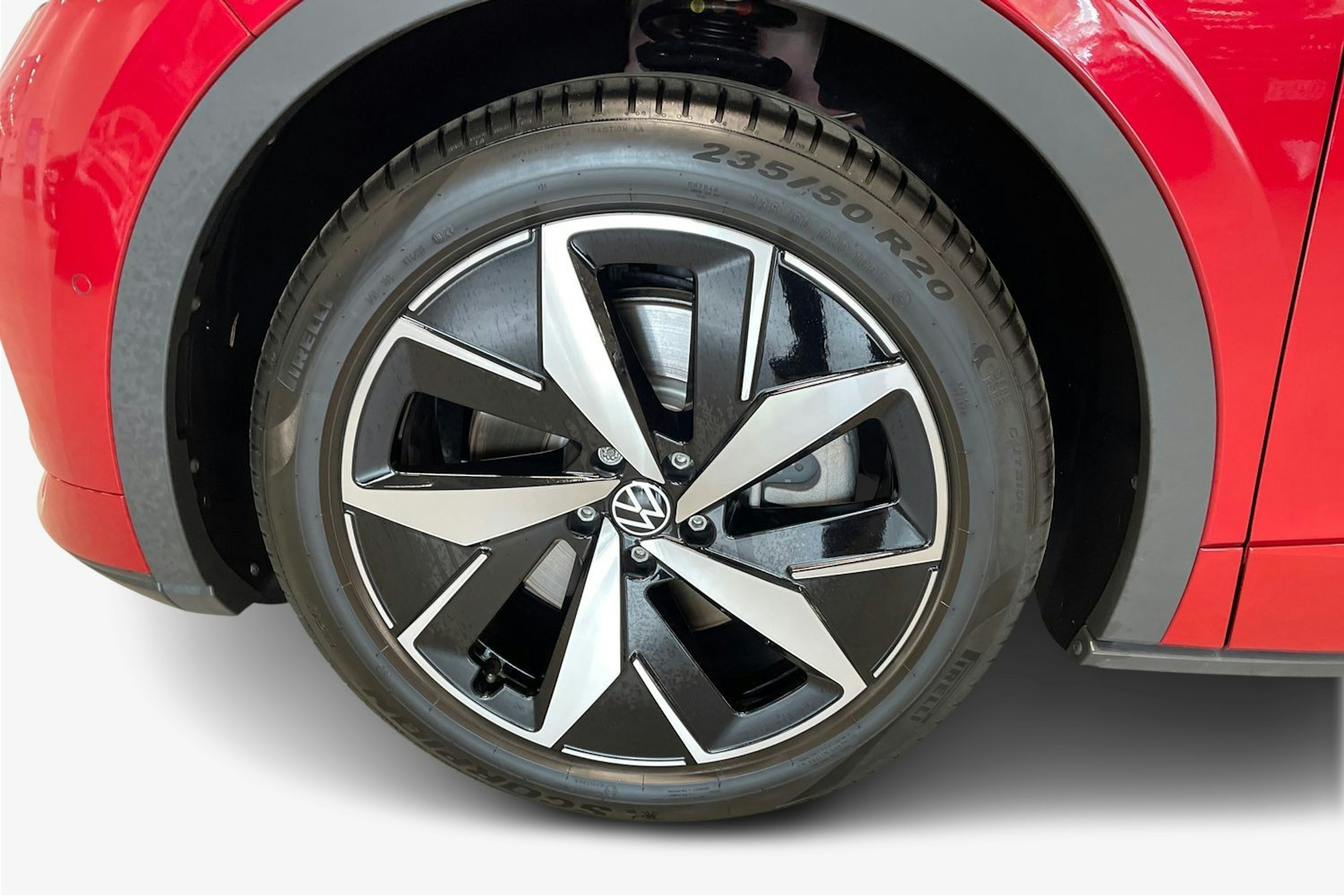 punainen Volkswagen ID.5 2022 kuva 11.