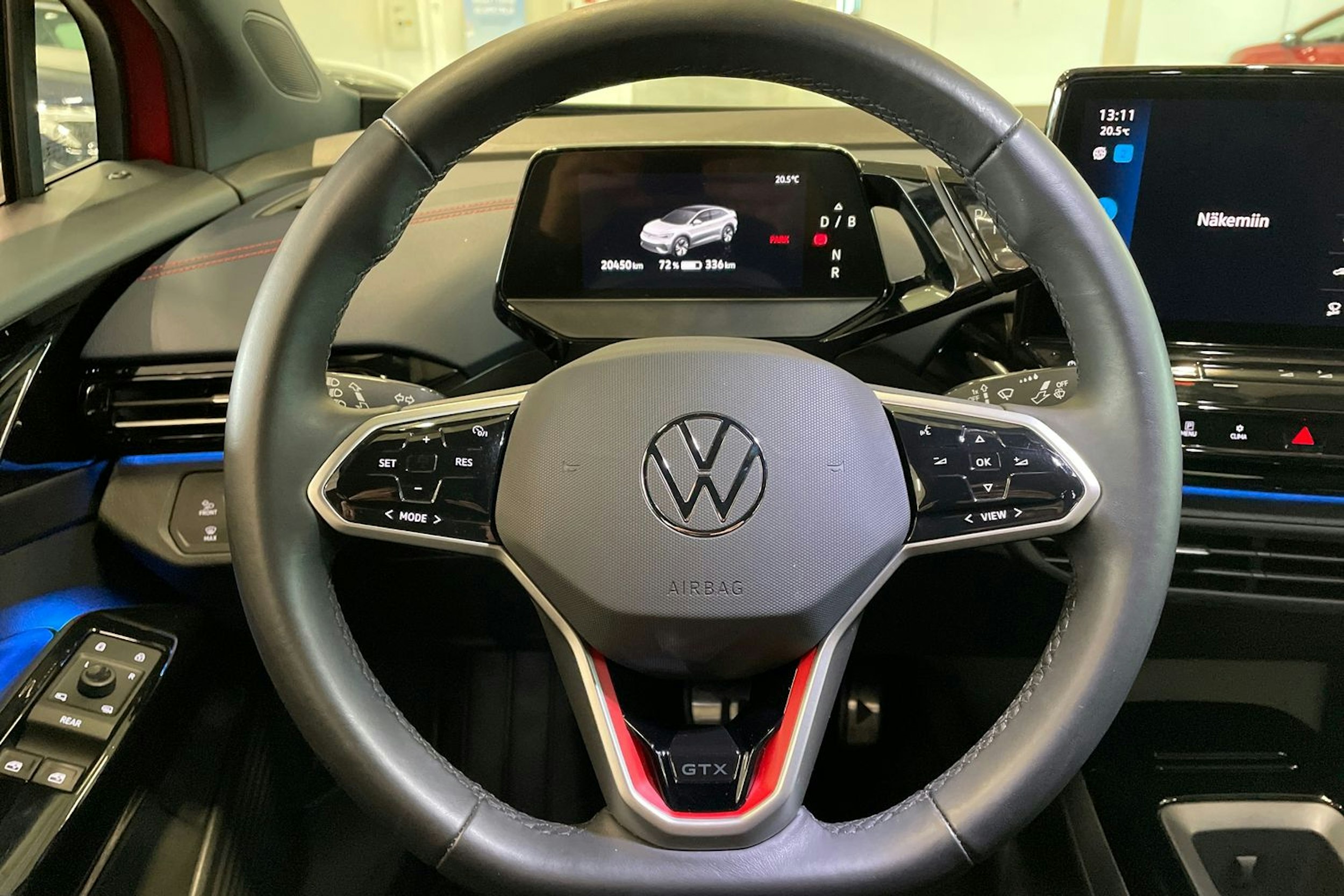 punainen Volkswagen ID.5 2022 kuva 15.