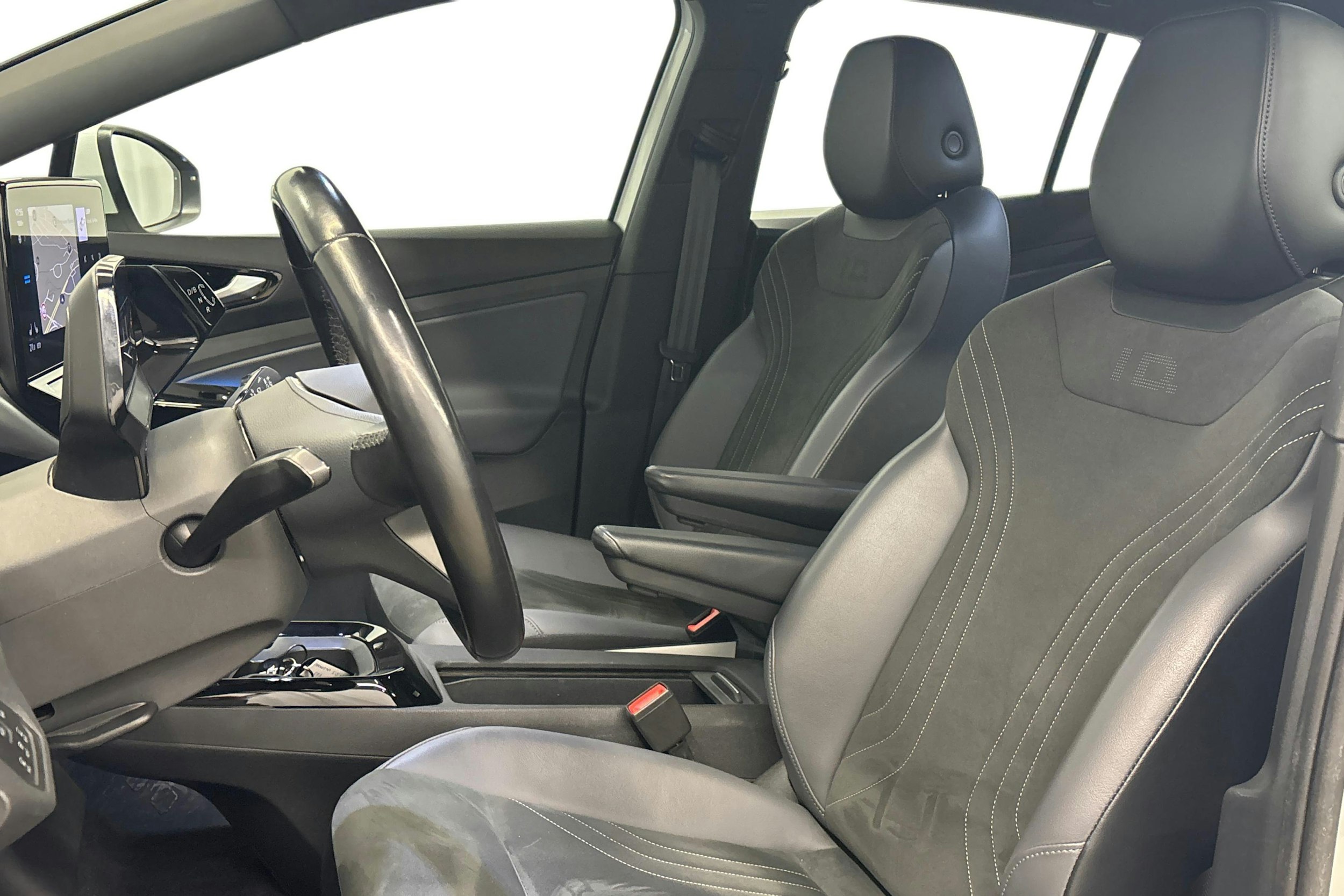 valkoinen Volkswagen ID.5 2022 kuva 9.