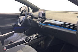 valkoinen Volkswagen ID.5 2022 kuva 10.