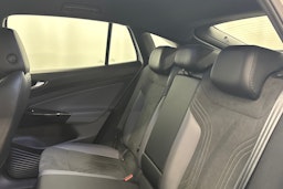 valkoinen Volkswagen ID.5 2022 kuva 13.