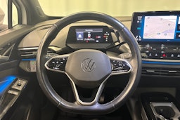 valkoinen Volkswagen ID.5 2022 kuva 16.