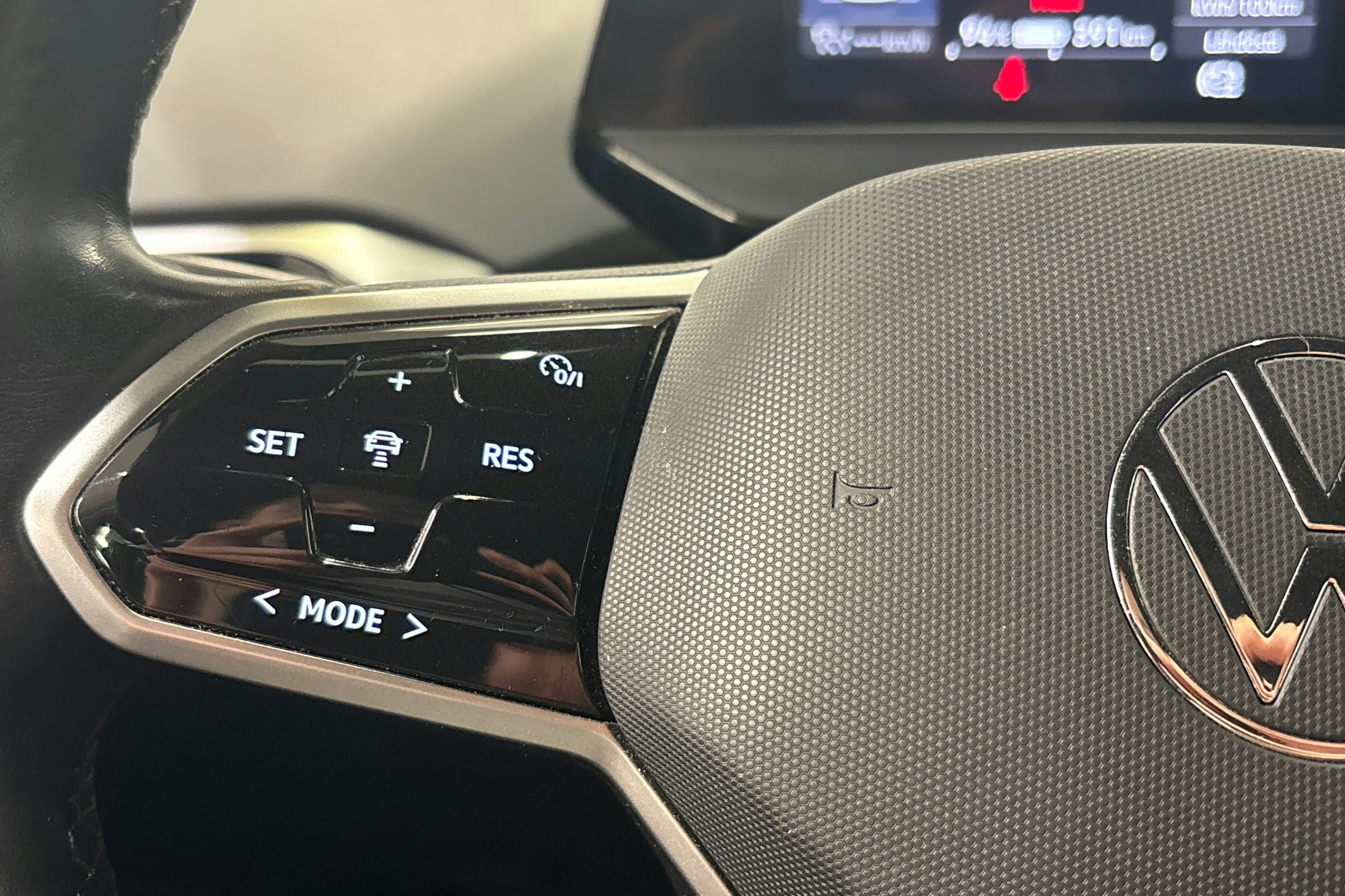 valkoinen Volkswagen ID.5 2022 kuva 17.