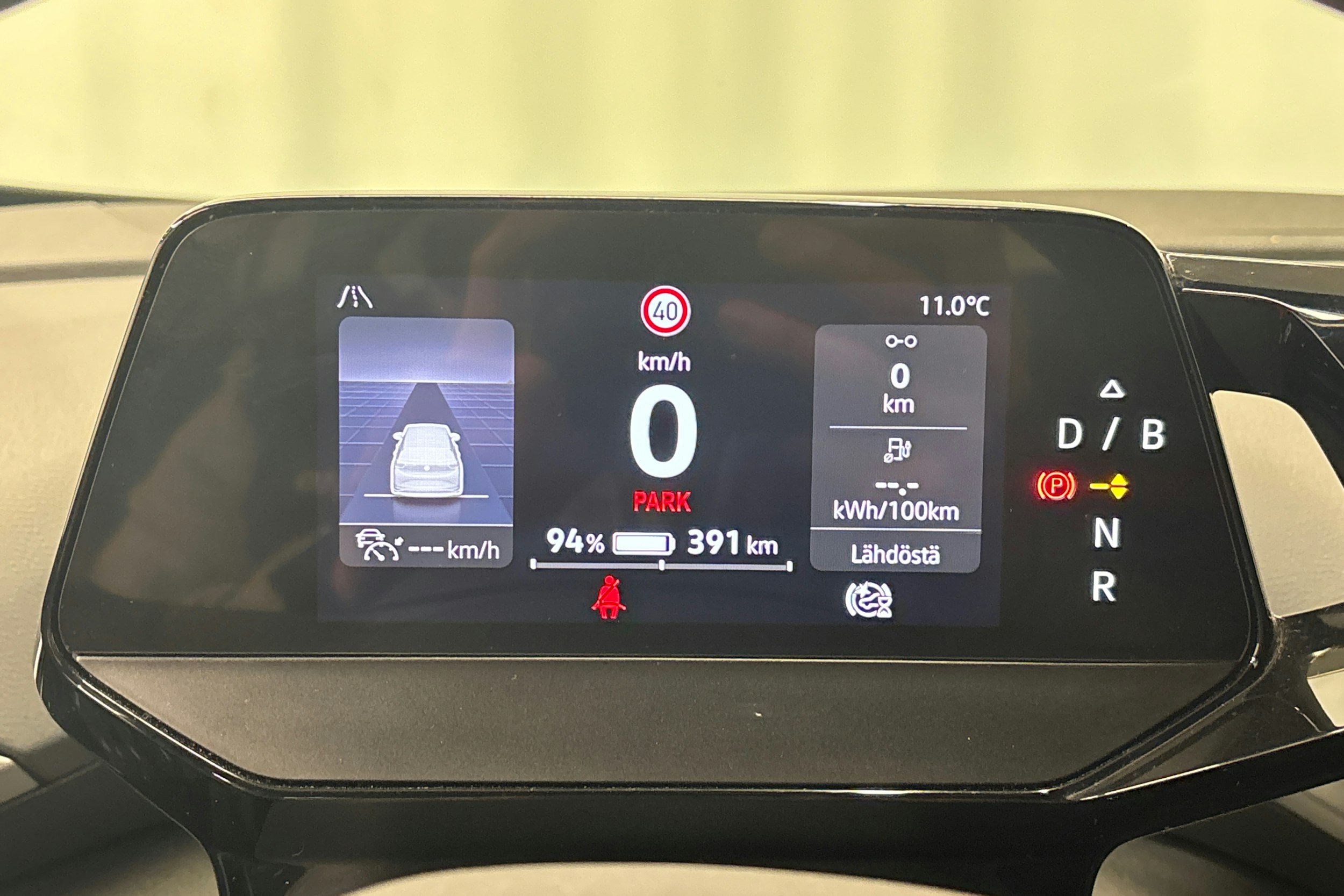 valkoinen Volkswagen ID.5 2022 kuva 19.