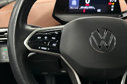 musta Volkswagen ID.5 2022 kuva 11.