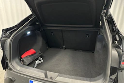 musta Volkswagen ID.5 2022 kuva 38.