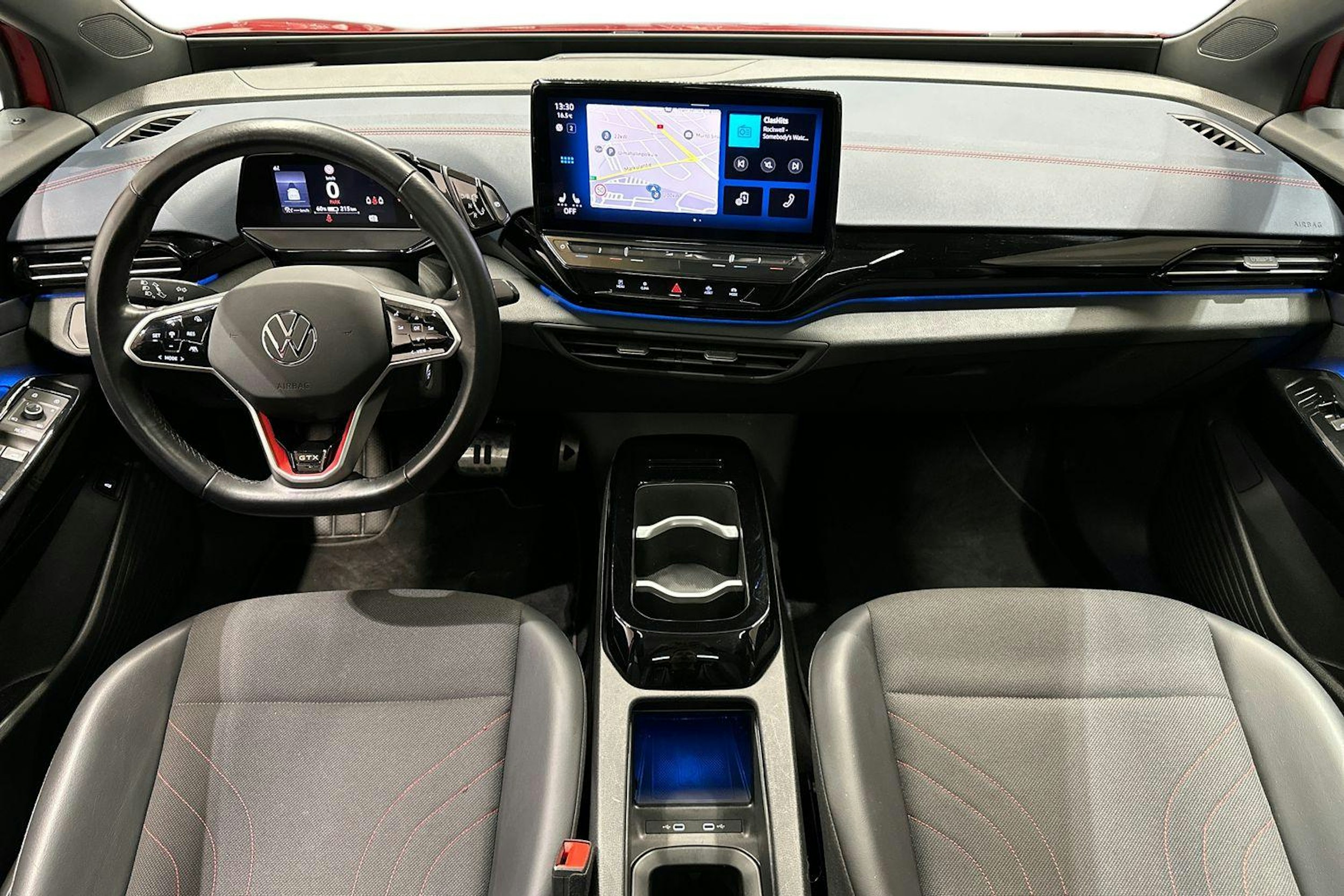 punainen Volkswagen ID.5 2022 kuva 9.