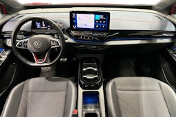 punainen Volkswagen ID.5 2022 kuva 9.