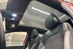 punainen Volkswagen ID.5 2022 kuva 14.