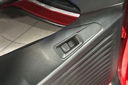 punainen Volkswagen ID.5 2022 kuva 16.