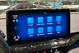 punainen Volkswagen ID.5 2022 kuva 23.