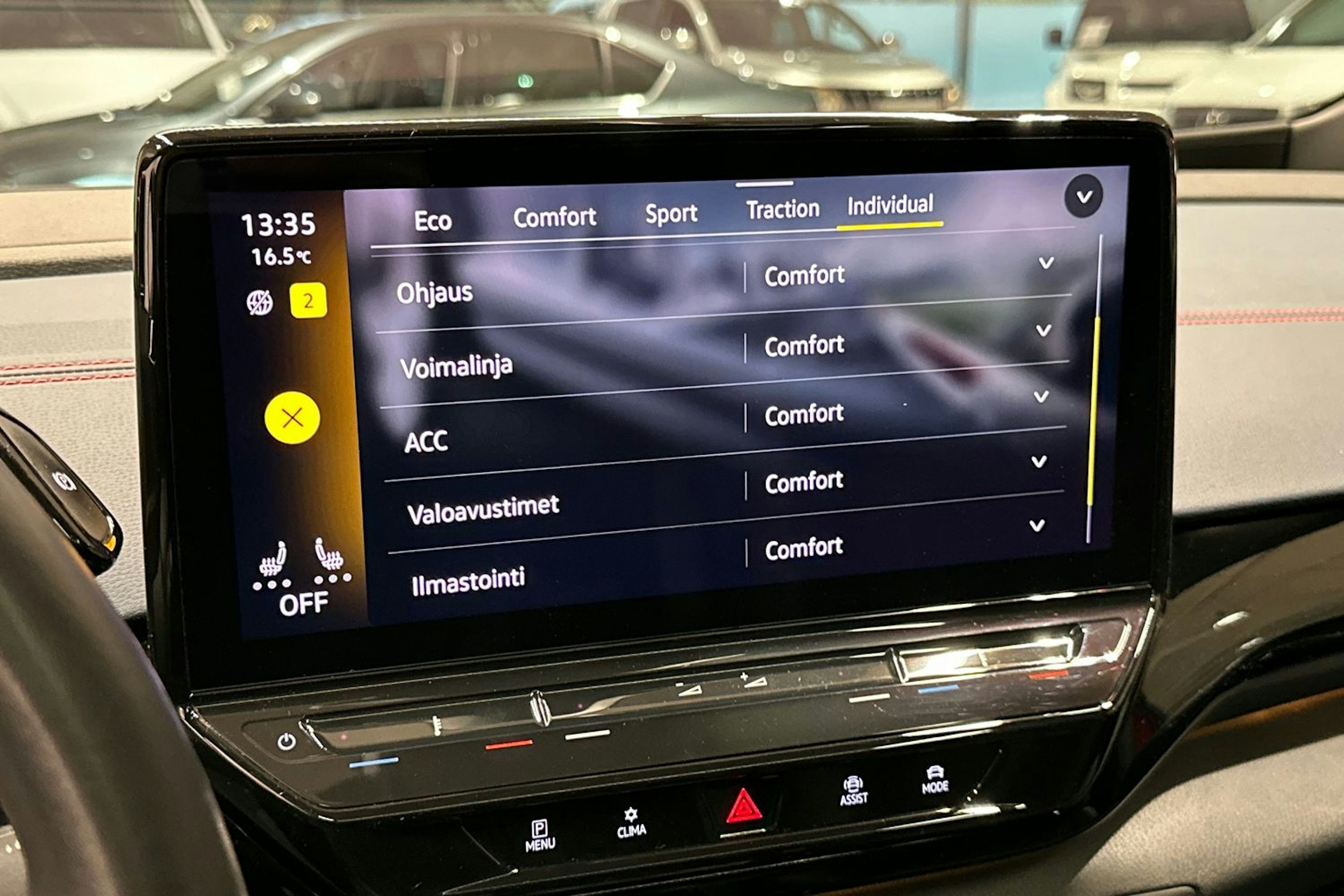 punainen Volkswagen ID.5 2022 kuva 29.