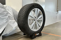 harmaa Volkswagen ID.5 2022 kuva 10.