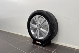 Valkoinen Volkswagen ID.5 2022 kuva 13.