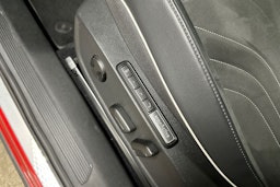 Punainen Volkswagen ID.5 2022 kuva 17.