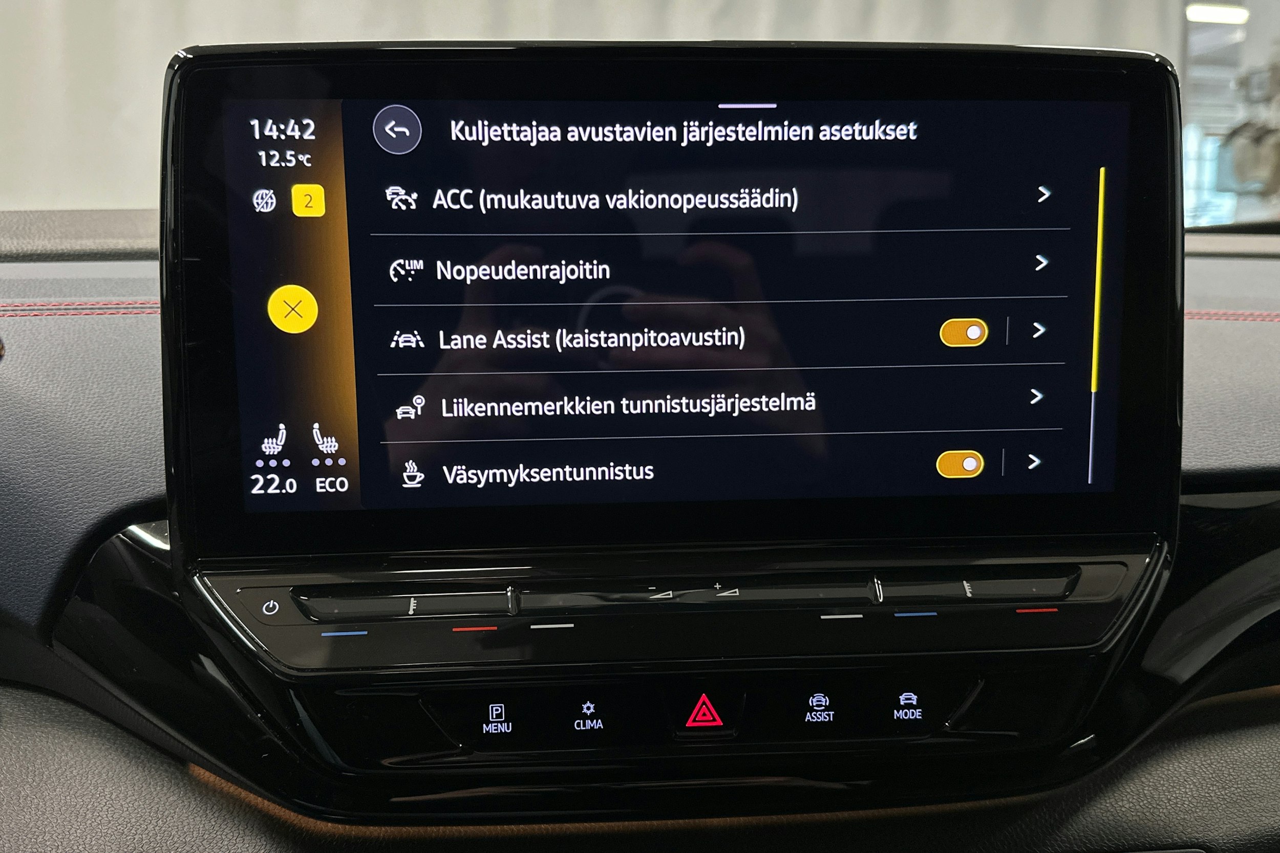 musta Volkswagen ID.5 2022 kuva 25.