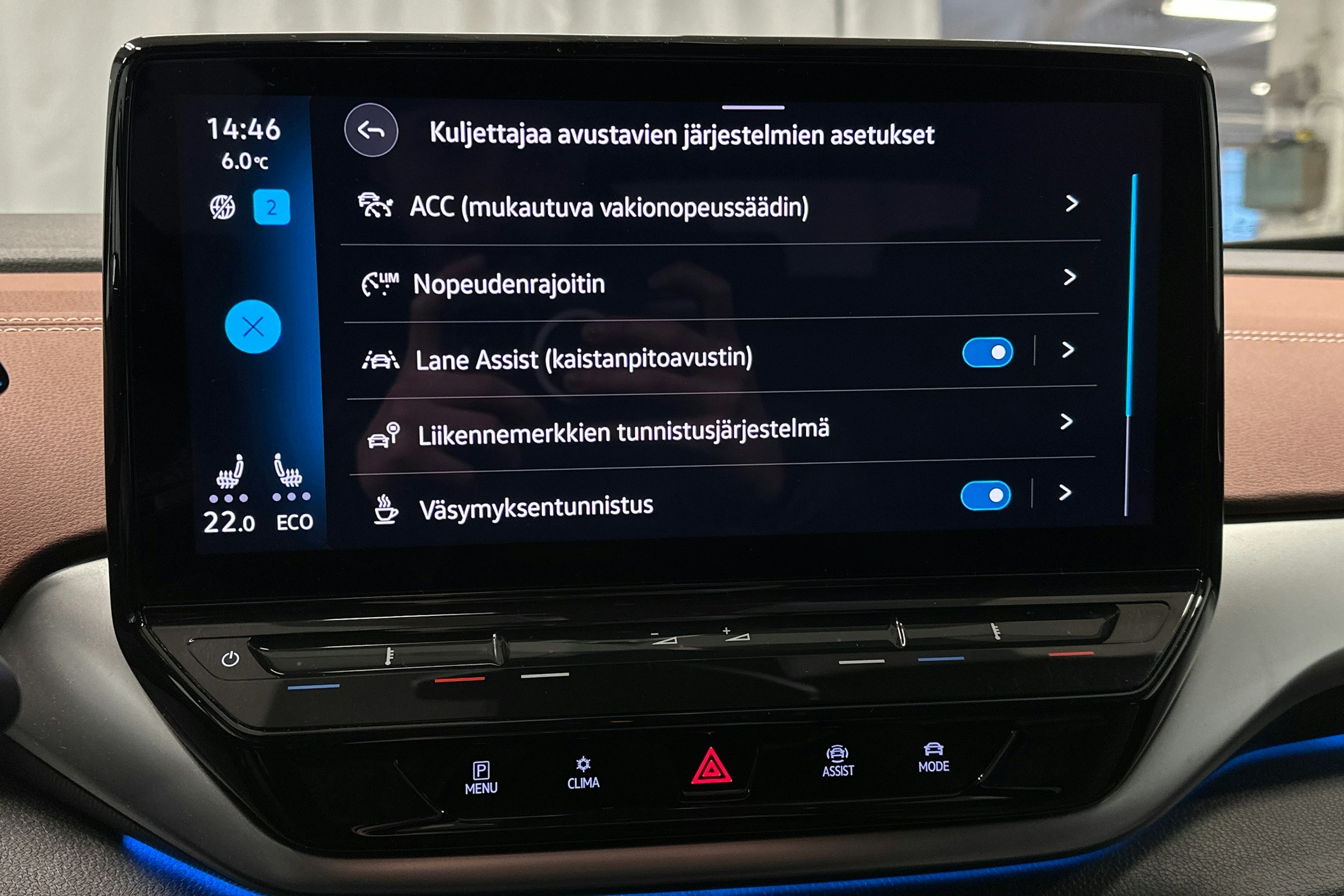 musta Volkswagen ID.5 2022 kuva 48.