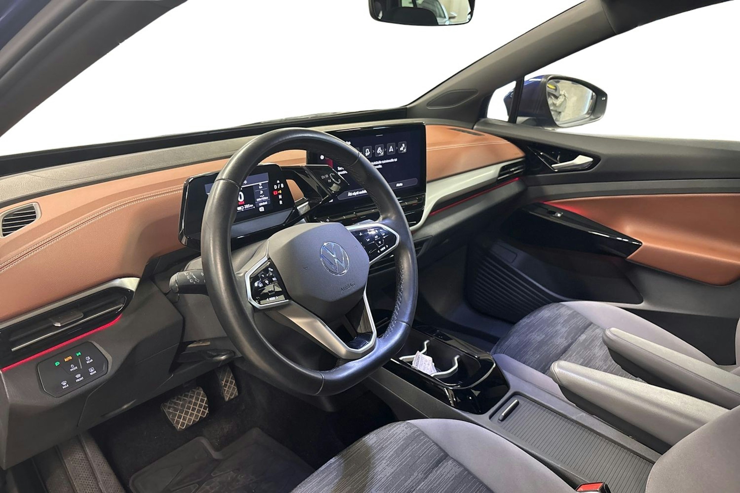 Sininen Volkswagen ID.5 2022 kuva 7.