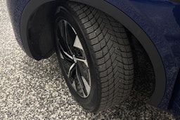 Sininen Volkswagen ID.5 2022 kuva 13.