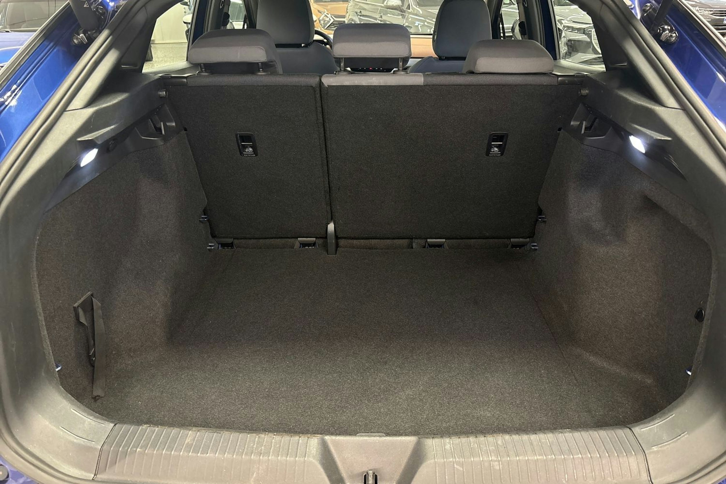 Sininen Volkswagen ID.5 2022 kuva 27.