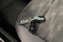 Harmaa Volkswagen ID.5 2022 kuva 29.