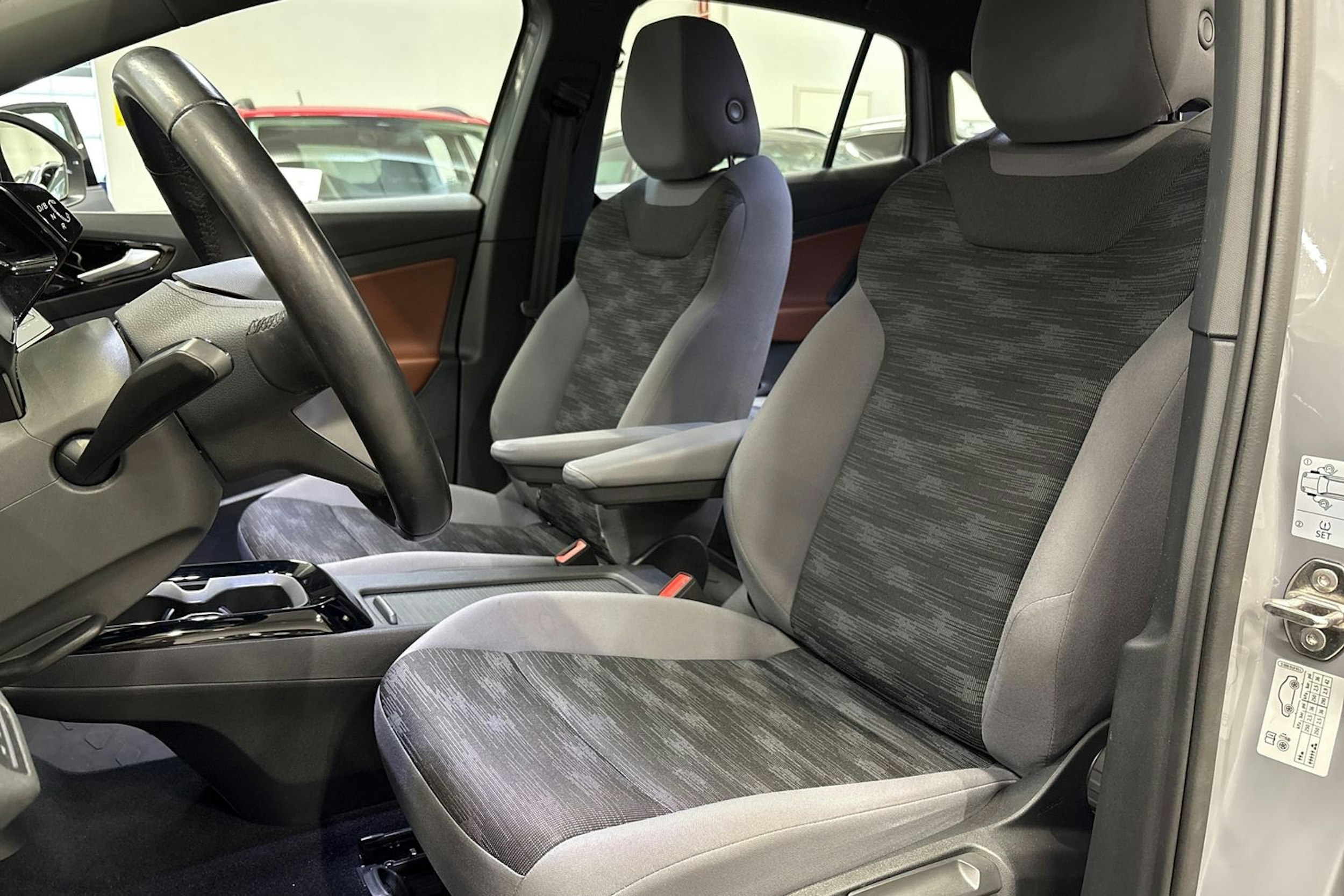 harmaa Volkswagen ID.5 2022 kuva 14.