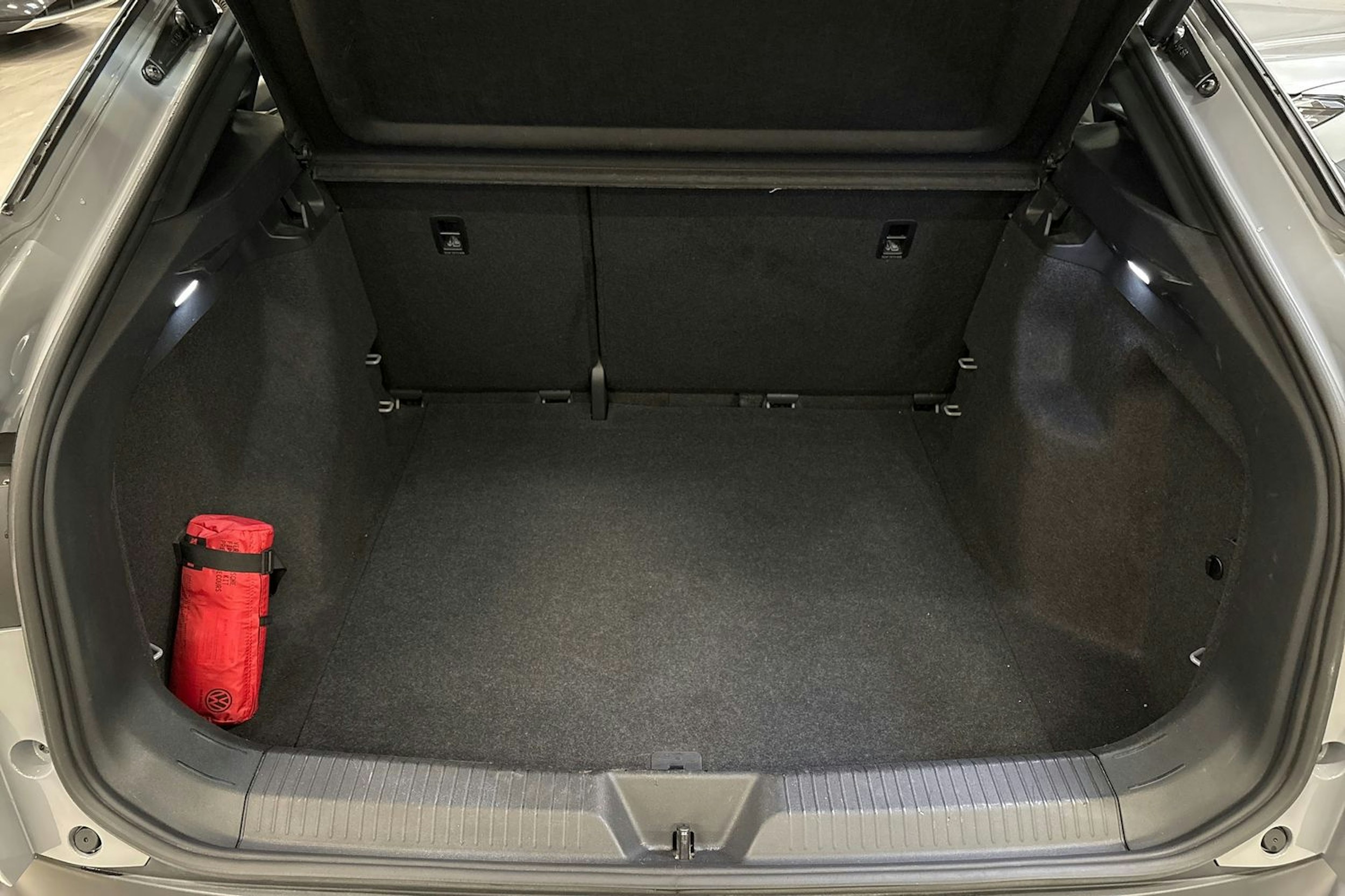 harmaa Volkswagen ID.5 2022 kuva 17.