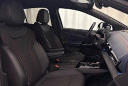 musta Volkswagen ID.5 2022 kuva 10.