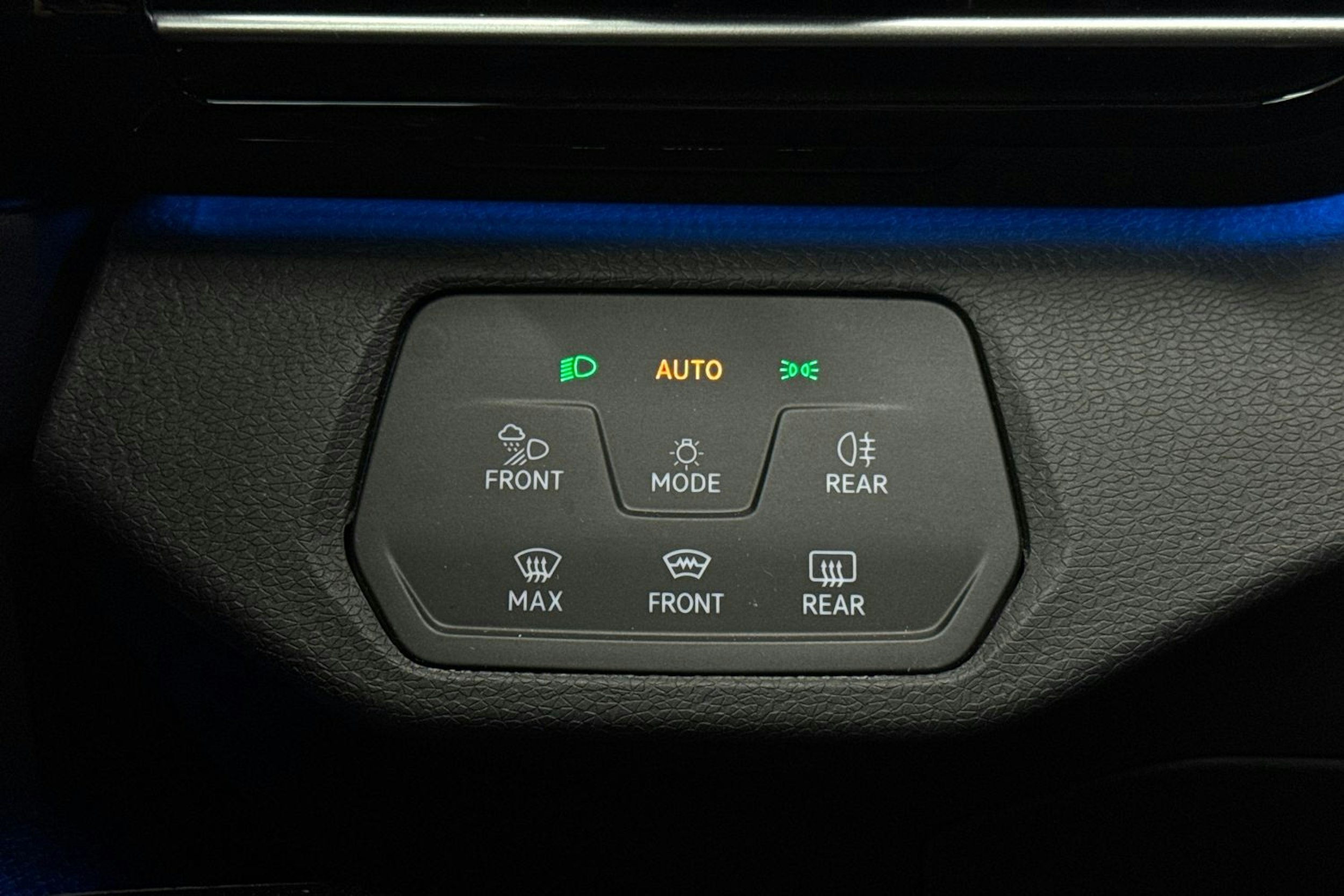 musta Volkswagen ID.5 2022 kuva 18.