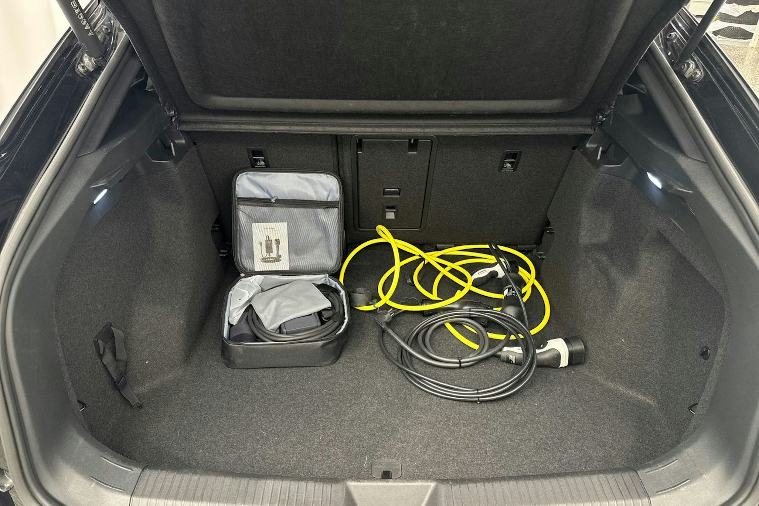 musta Volkswagen ID.5 2022 kuva 35.