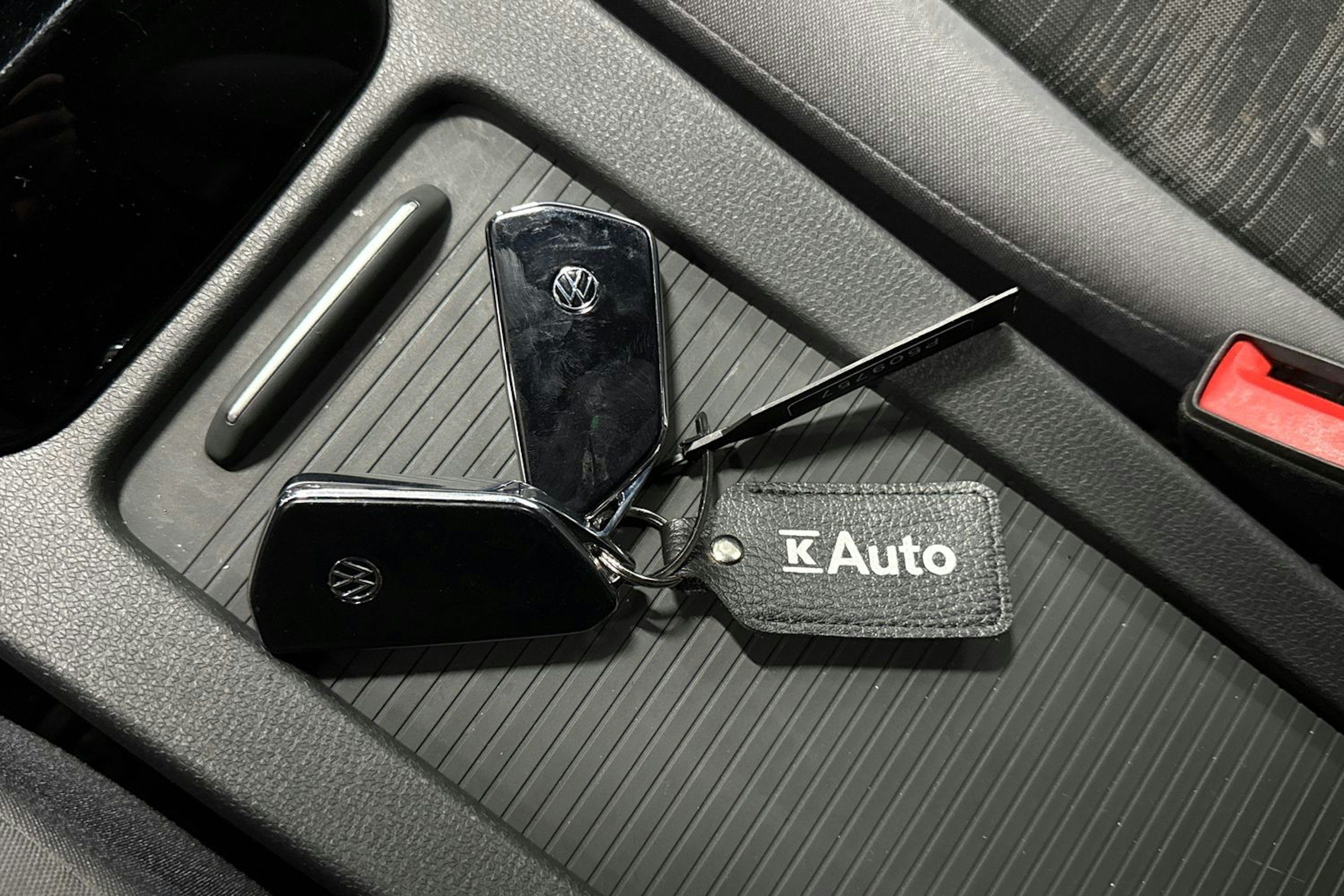 harmaa Volkswagen ID.5 2022 kuva 26.