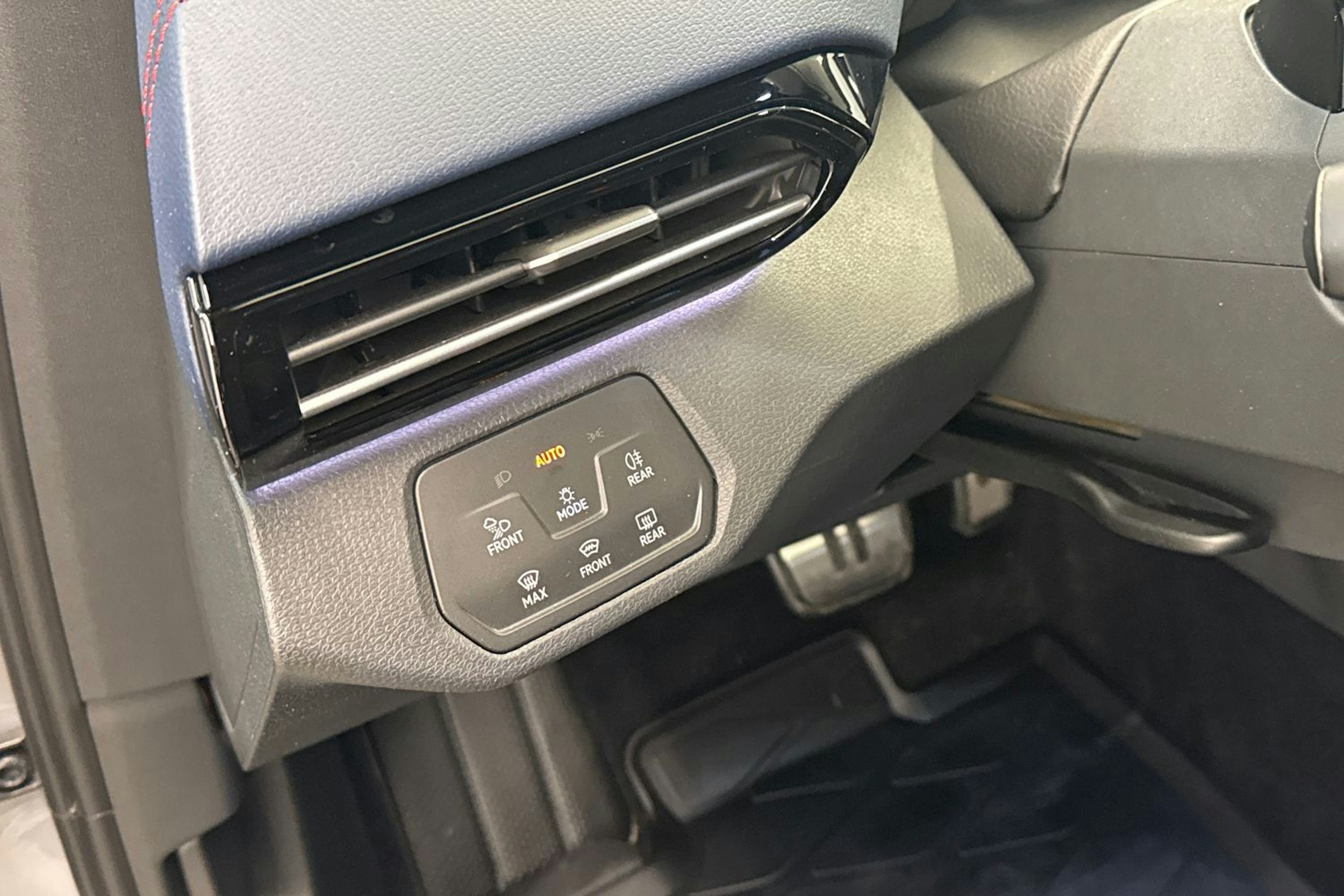 harmaa Volkswagen ID.5 2022 kuva 14.