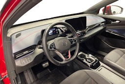 Punainen Volkswagen ID.5 2022 kuva 7.