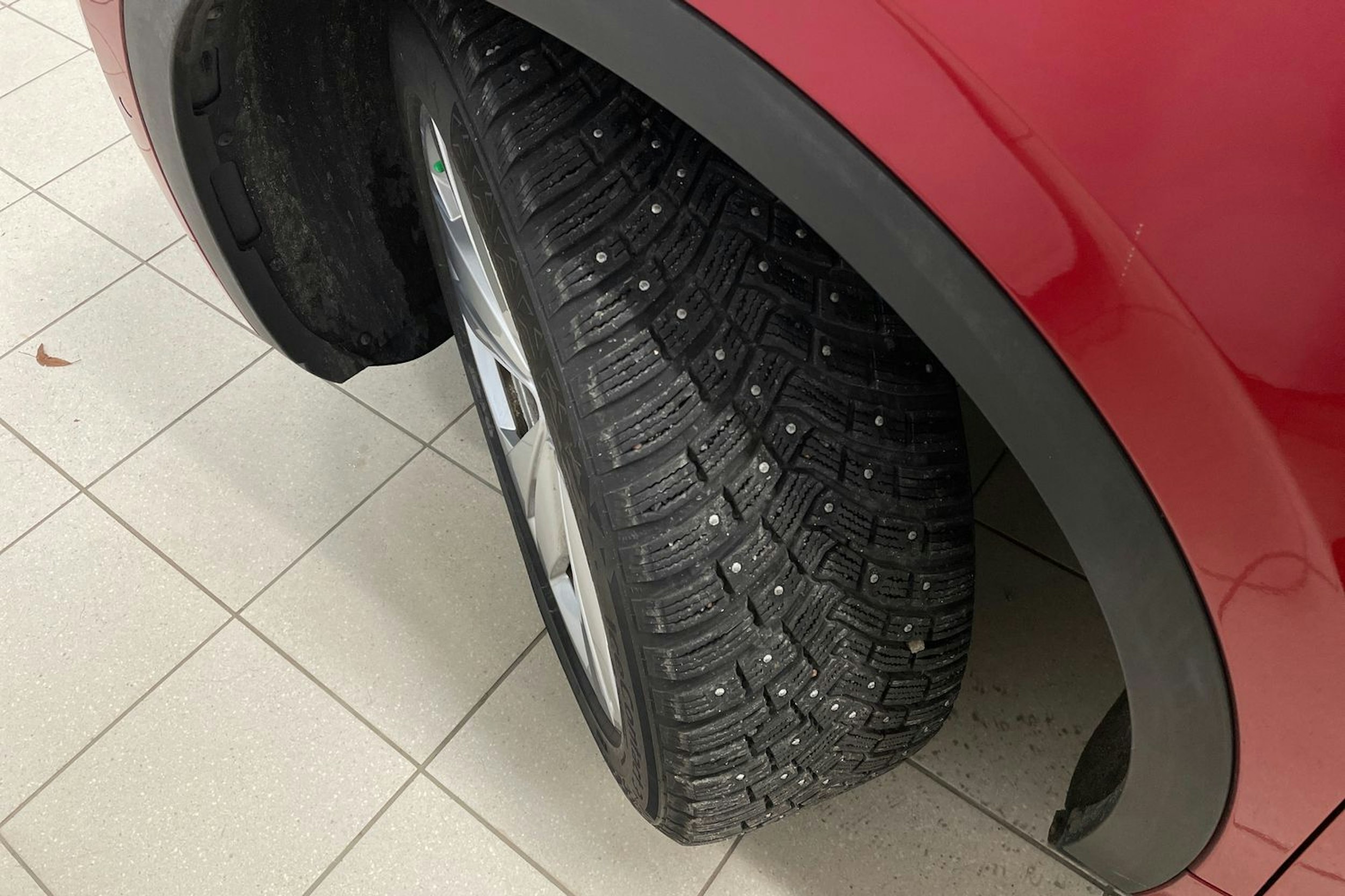 Punainen Volkswagen ID.5 2022 kuva 13.