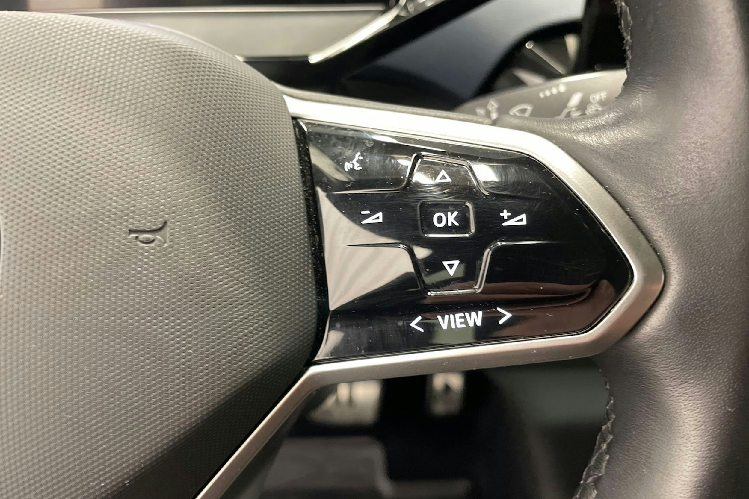 Punainen Volkswagen ID.5 2022 kuva 15.