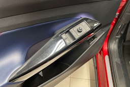 Punainen Volkswagen ID.5 2022 kuva 18.