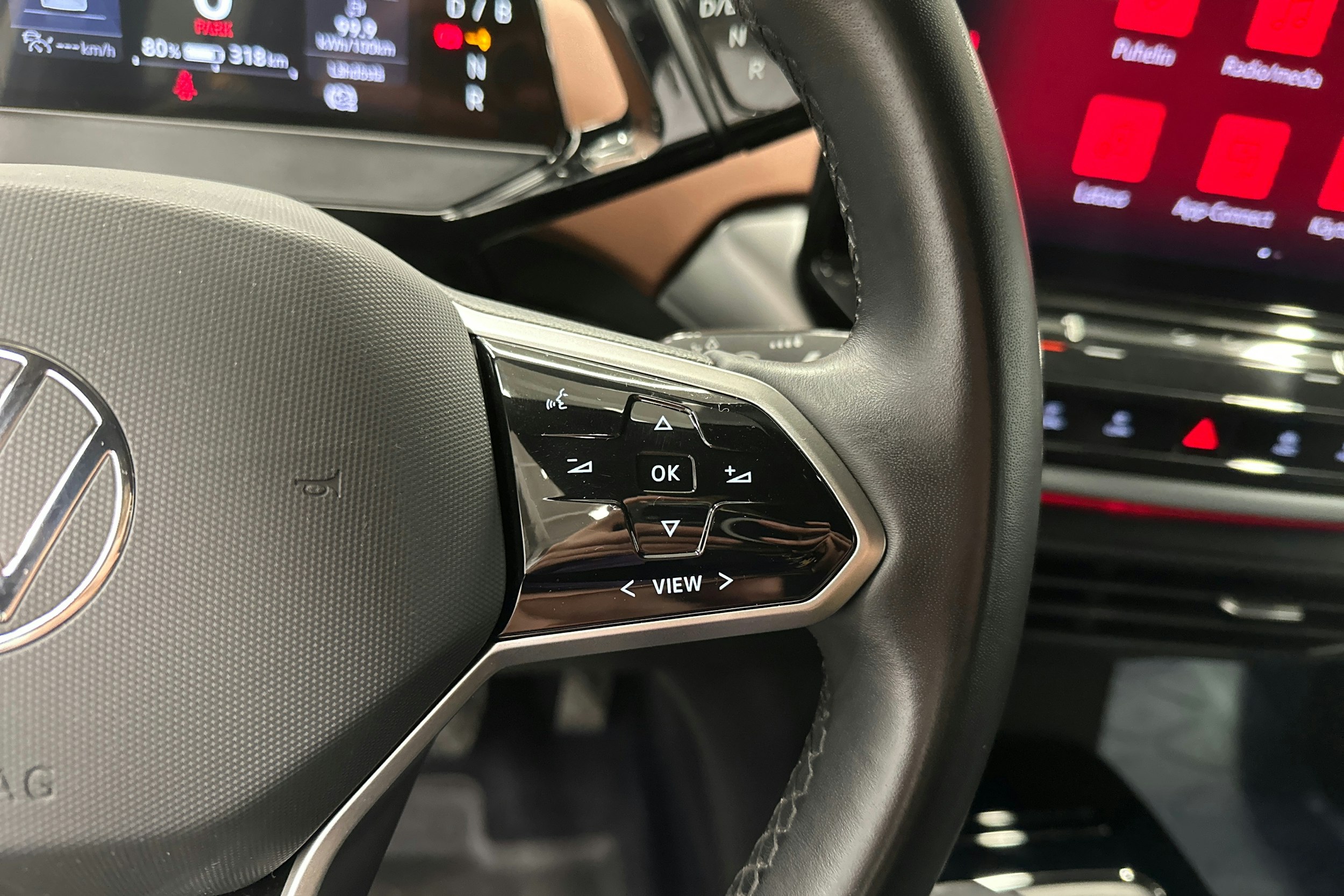 valkoinen Volkswagen ID.5 2022 kuva 15.