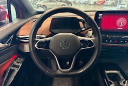 punainen Volkswagen ID.5 2022 kuva 14.