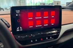 punainen Volkswagen ID.5 2022 kuva 19.