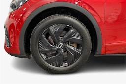 punainen Volkswagen ID.5 2023 kuva 11.