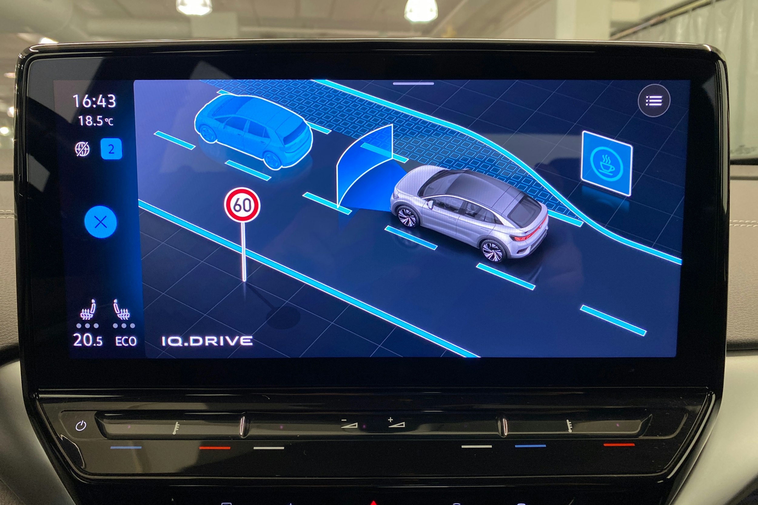 punainen Volkswagen ID.5 2023 kuva 16.