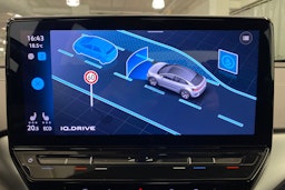 punainen Volkswagen ID.5 2023 kuva 16.