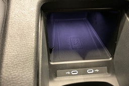 punainen Volkswagen ID.5 2023 kuva 20.