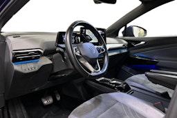 sininen Volkswagen ID.5 2022 kuva 7.