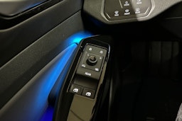 sininen Volkswagen ID.5 2022 kuva 28.