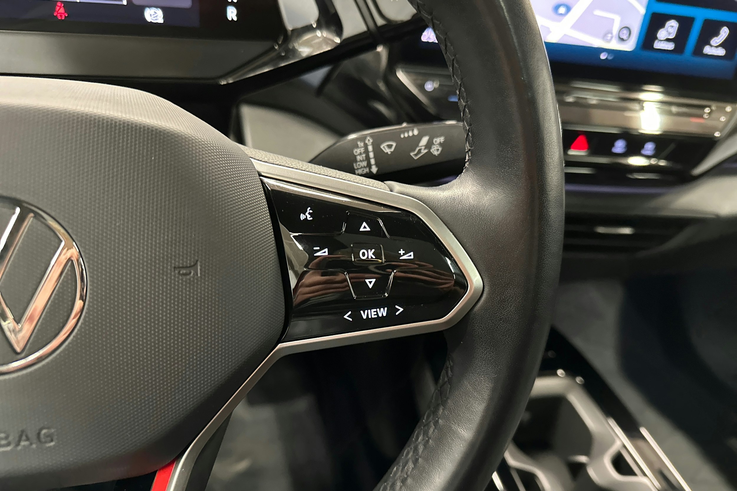 punainen Volkswagen ID.5 2022 kuva 15.