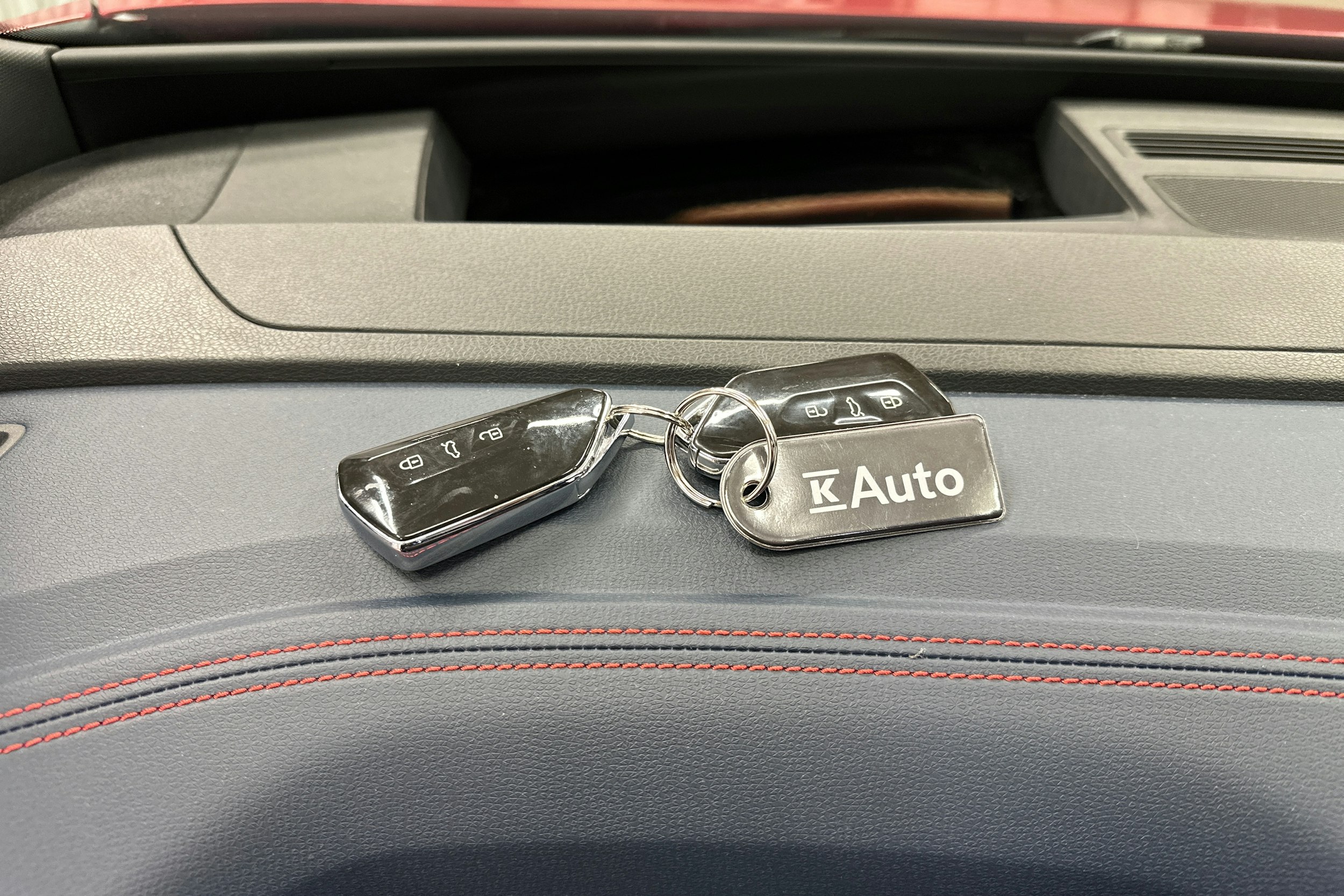 punainen Volkswagen ID.5 2022 kuva 33.