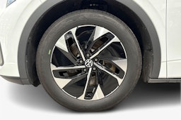 valkoinen Volkswagen ID.5 2022 kuva 9.